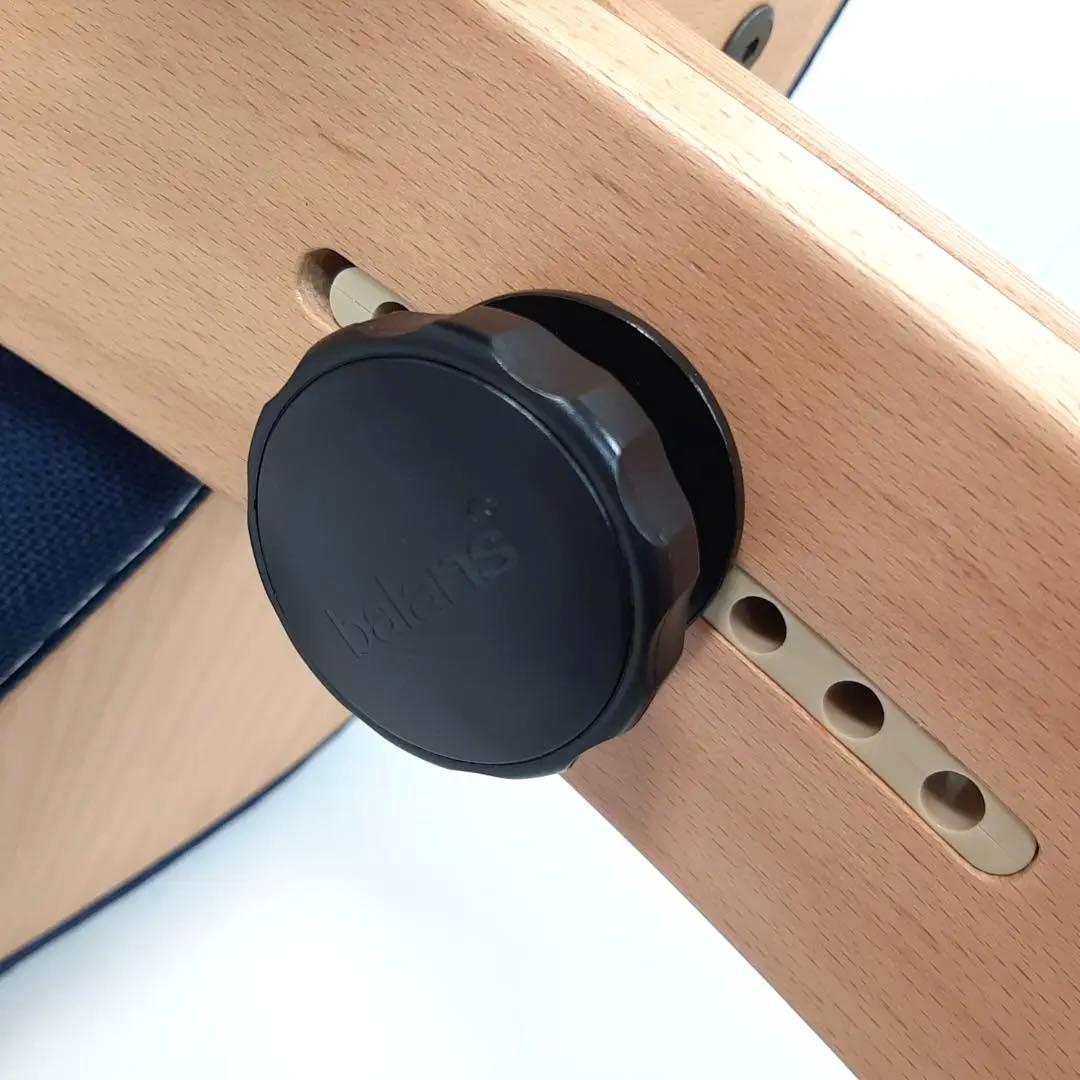 美品　サカモトハウス　バランスイージー　チェア　ネイビー　姿勢矯正チェア