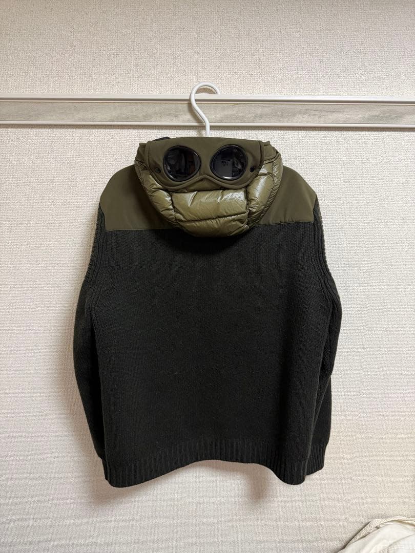 C.P. COMPANY オリーブニットダウンジャケット ゴーグル付き