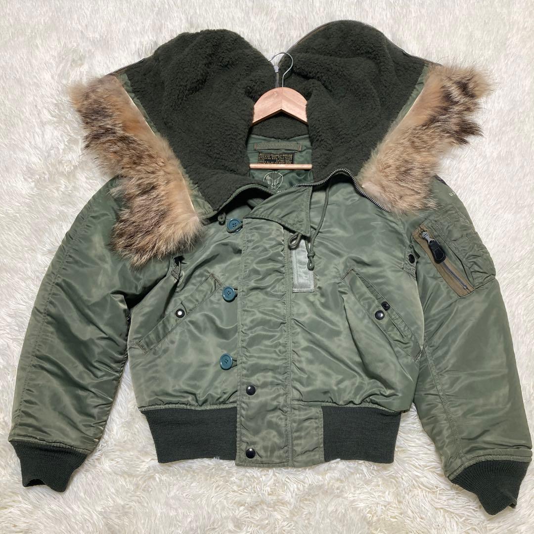 美品 実名復刻 バズリクソンズ フライトジャケット N-2B XS - メルカリ