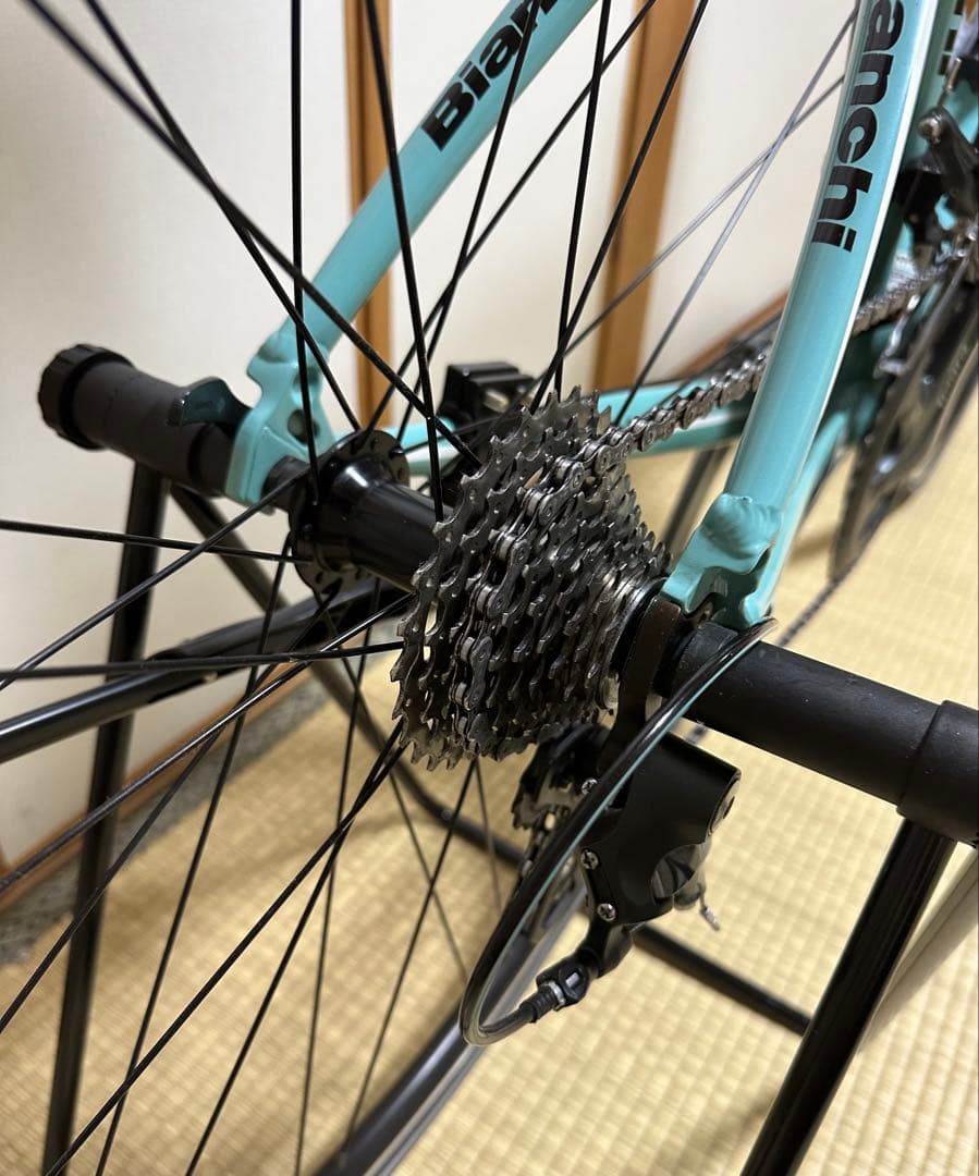 Bianchi ビアニローネ Tiagra