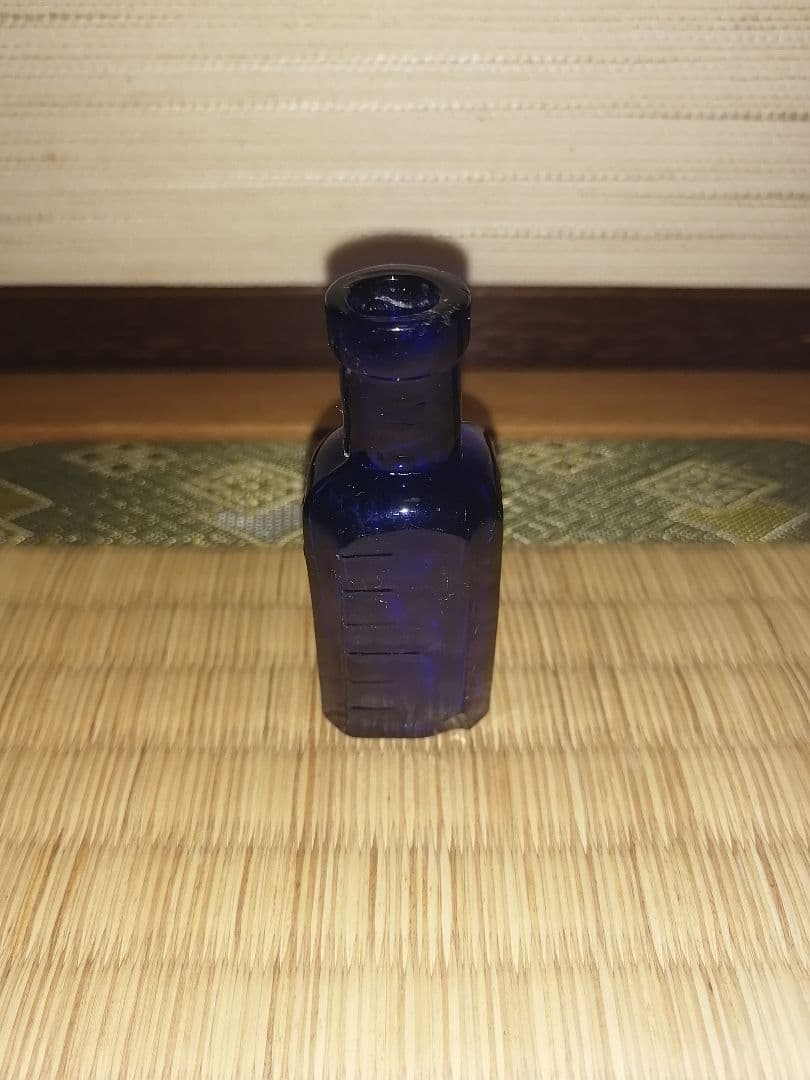 熊大コロダイン　大熊薬房　昭和　レトロ瓶　レア　ヴィンテージ　小瓶