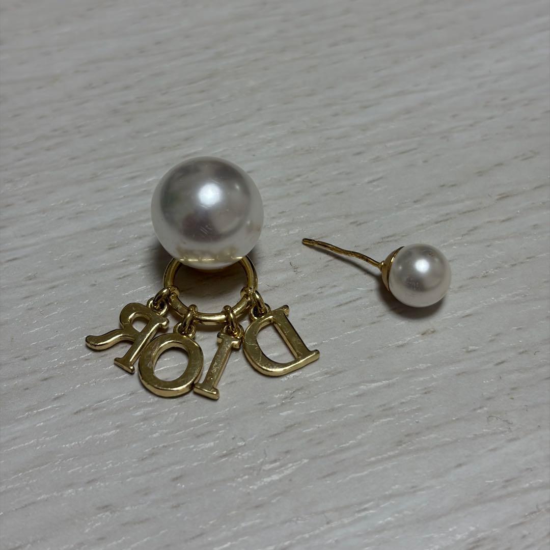 Dior ダブルパールピアス(片耳用)