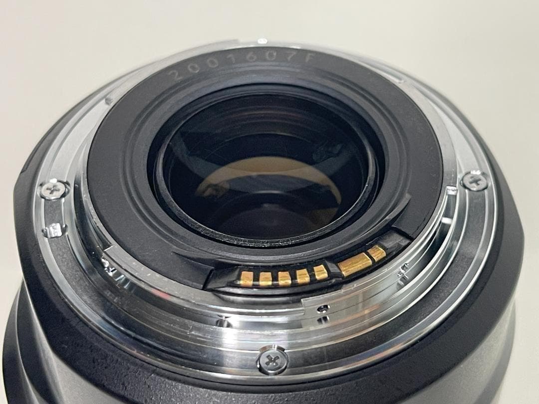 CANON キャノン EF 75-300mm F4-5.6 IS USM