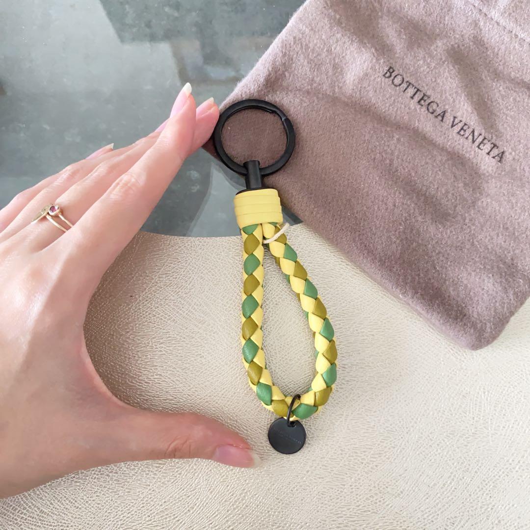 ラスト１【新品】ボッテガ ヴェネタ イントレチャート キーホルダー イエロー