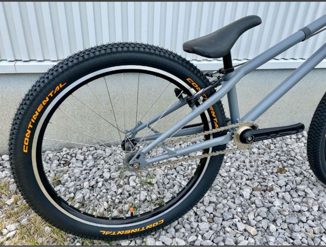 ツバグラ　trmozu 24インチ グレー再塗装