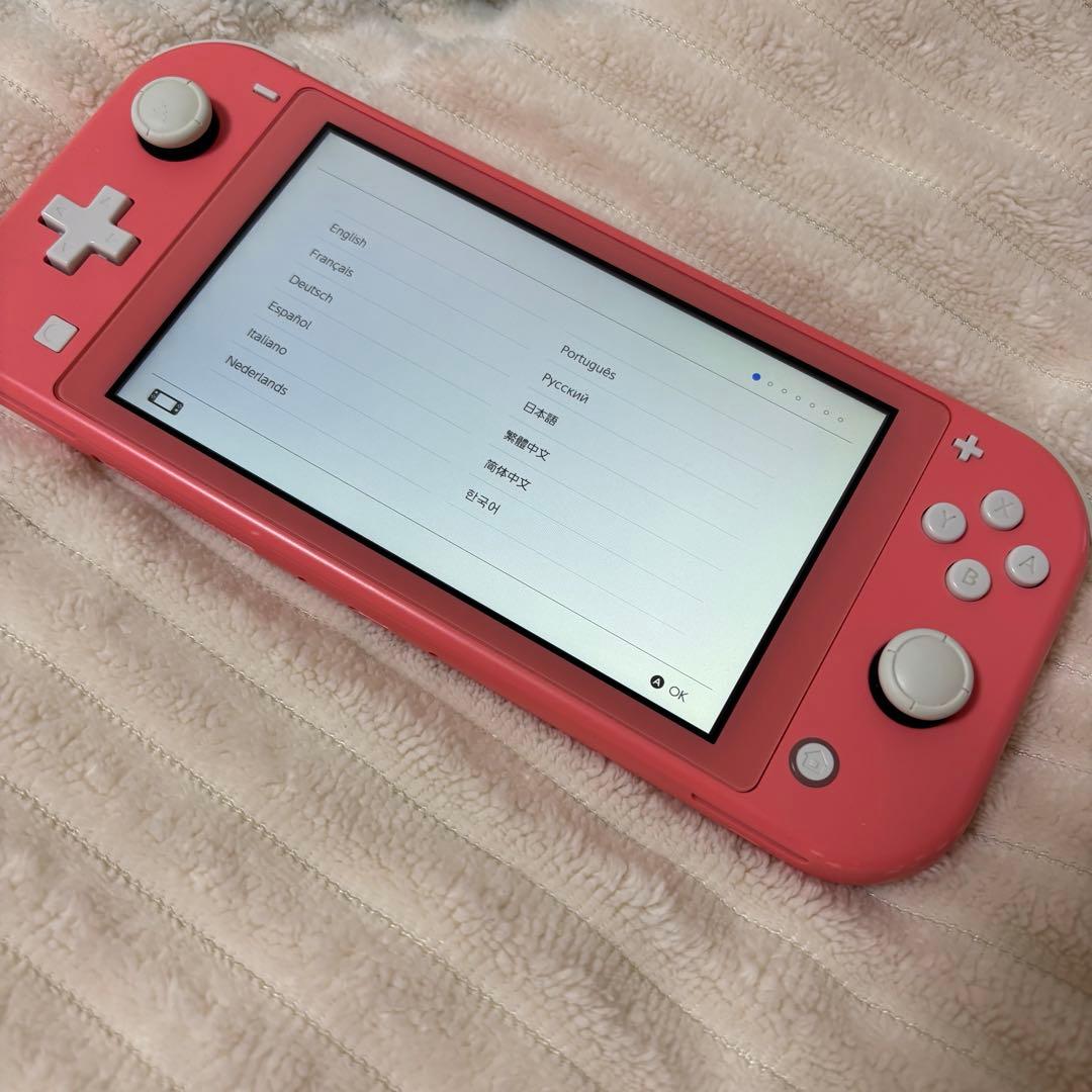 任天堂 Switchライト 本体 コーラル どうぶつの森 ケース付き