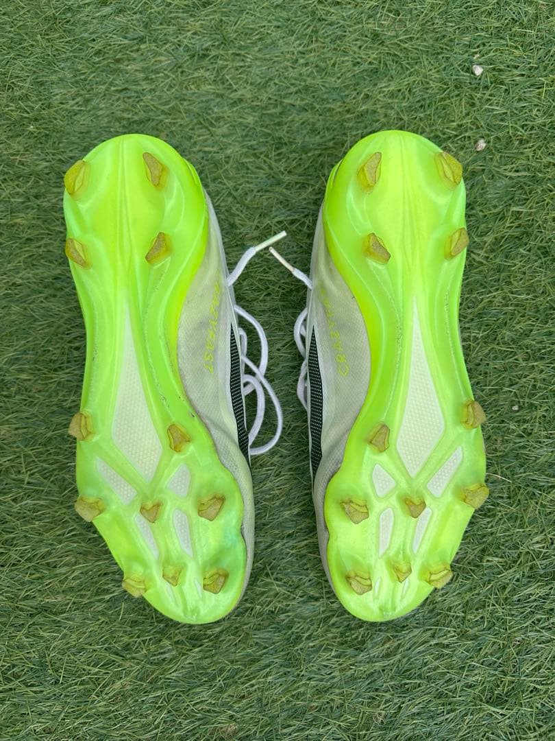 adidasクレイジーファスト FG 27cm