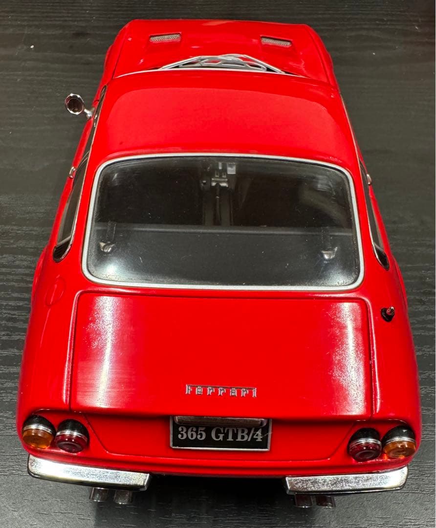 Ferrari 365 GTB/4 ミニカー 赤