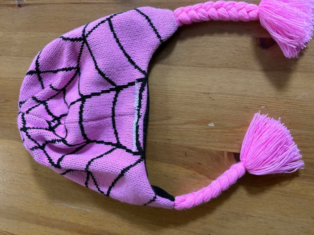 fti fuckthisindustryスパイダーマン ピンク ニット帽 - メルカリ