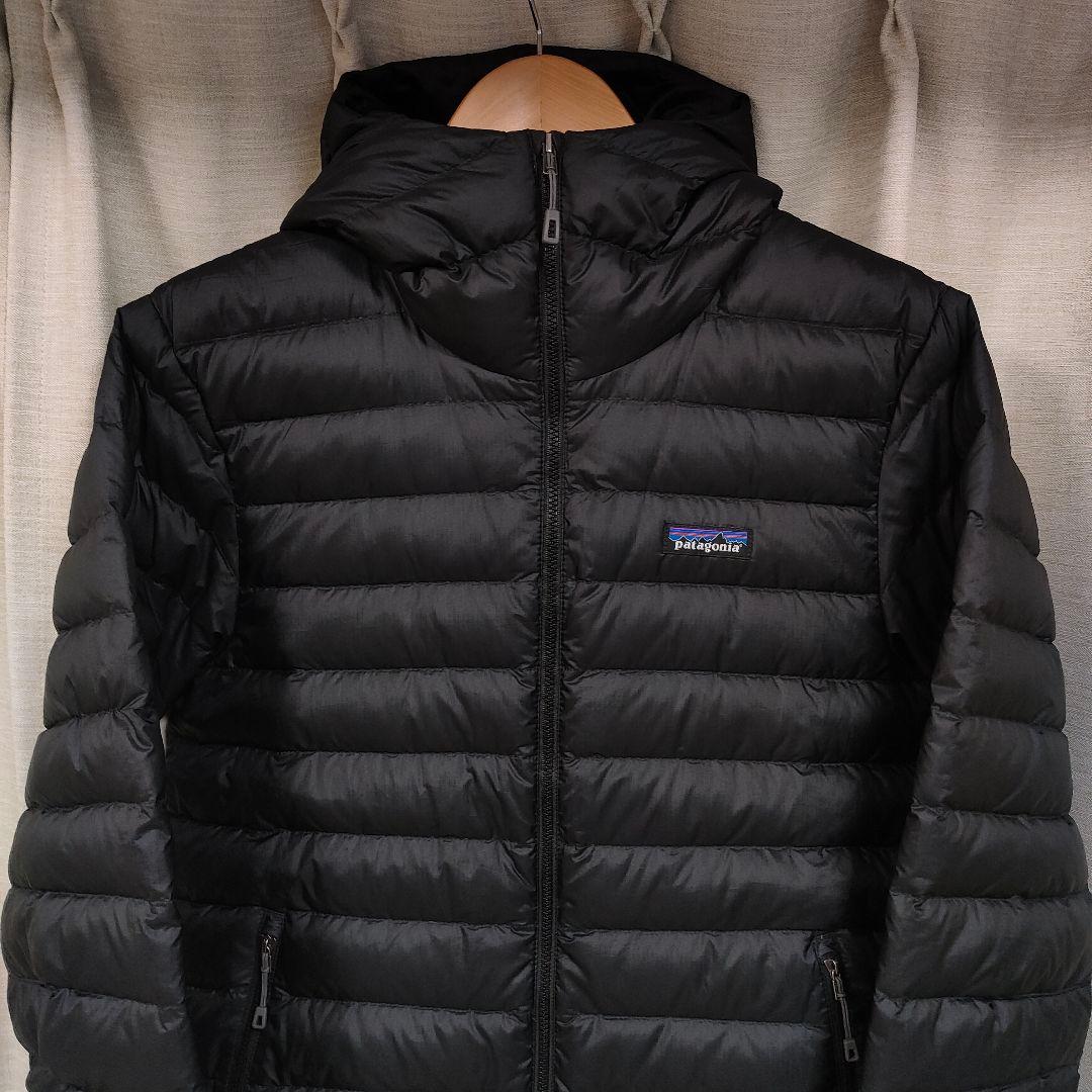 パタゴニア ダウンセーターフーディ S ブラック 84701 - メルカリ