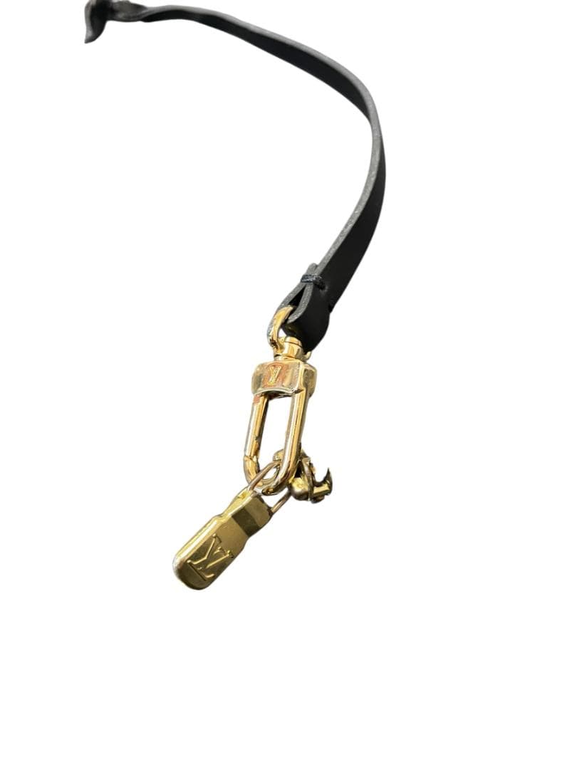 LOUIS VUITTON エピ　ポシェット　アクセサリーポーチ ノワール　黒