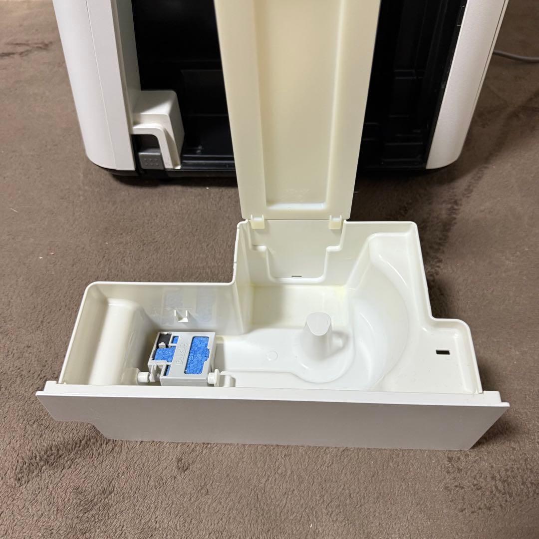 SHARP シャープ　加湿空気清浄機 KI-HP100-W