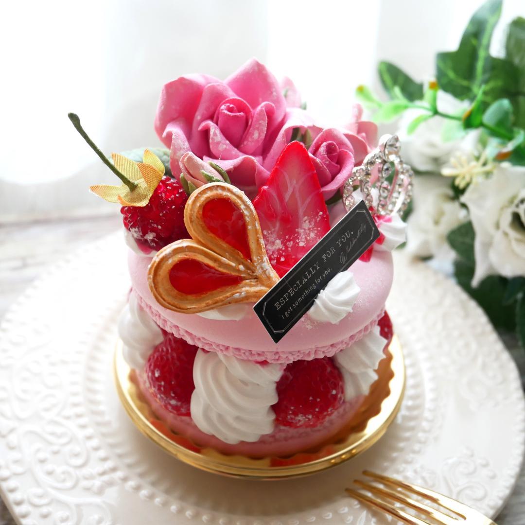 【マロングラッセ様】苺づくし♡可愛いロールケーキ/薔薇♡苺の贅沢マカロンケーキ◆