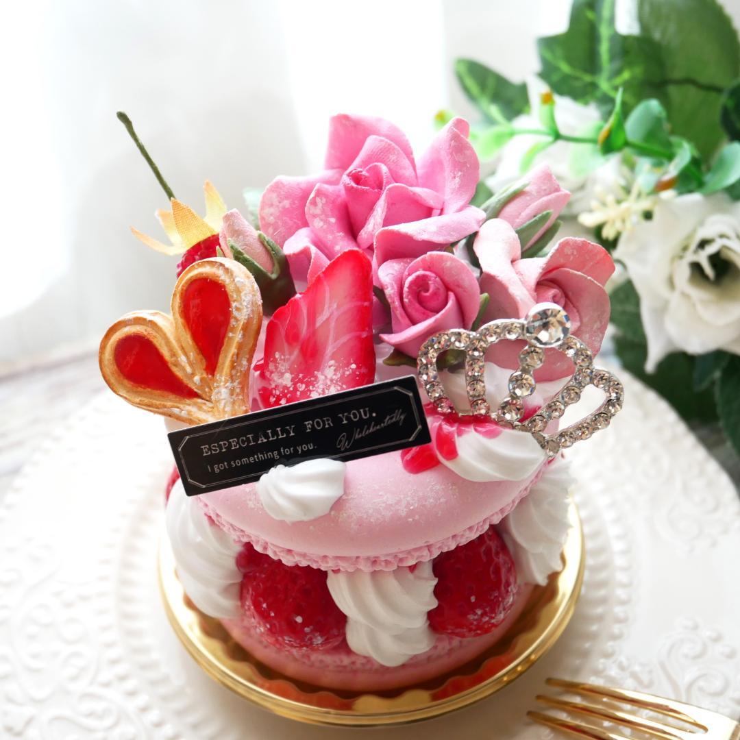 【マロングラッセ様】苺づくし♡可愛いロールケーキ/薔薇♡苺の贅沢マカロンケーキ◆