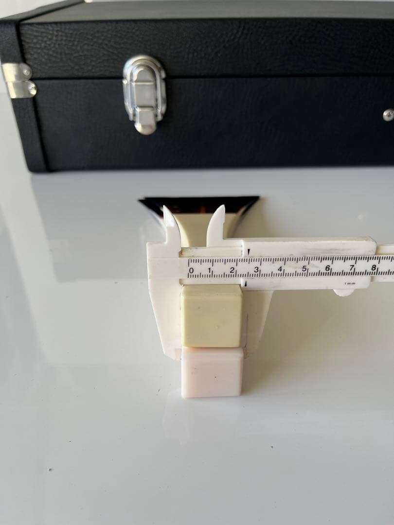 三味線　中棹　金細(k9)　綾杉胴　両皮張替え済　ケース　その他多数付属