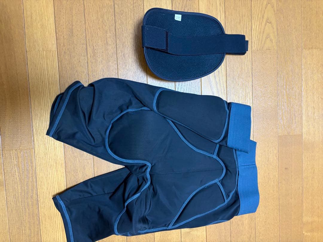 て*る様 スノーボードウェア 女性用 上下セット(その他小物込み)★クリーニング