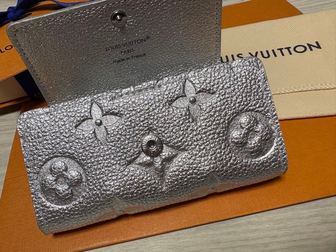【未使用】LOUIS VUITTON キーケース ミュルティクレ 6連 シルバー