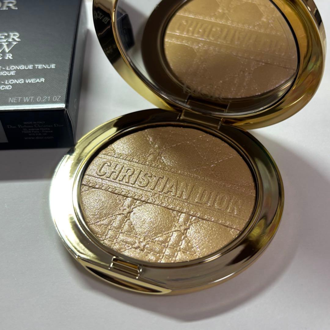 ディオールスキンフォーエバーグロウルミナイザー　ディオールスター　001