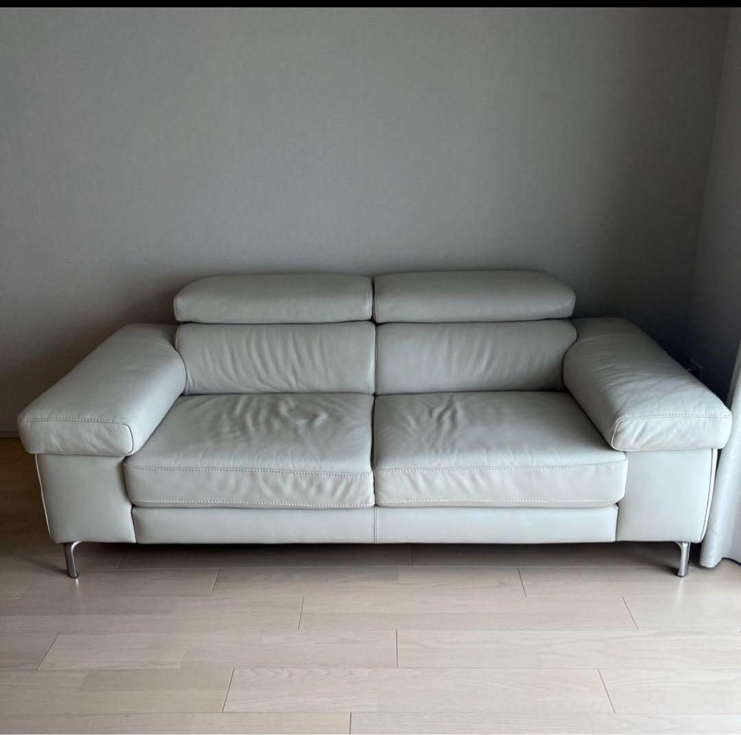 専用　セール！定価22万　高級本革ソファー白2.5S 革　ヘッドレスト可動