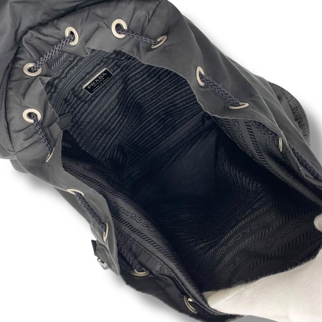 美品✨プラダ リュック 三角ロゴ テスートナイロン レザー 黒 ブラック