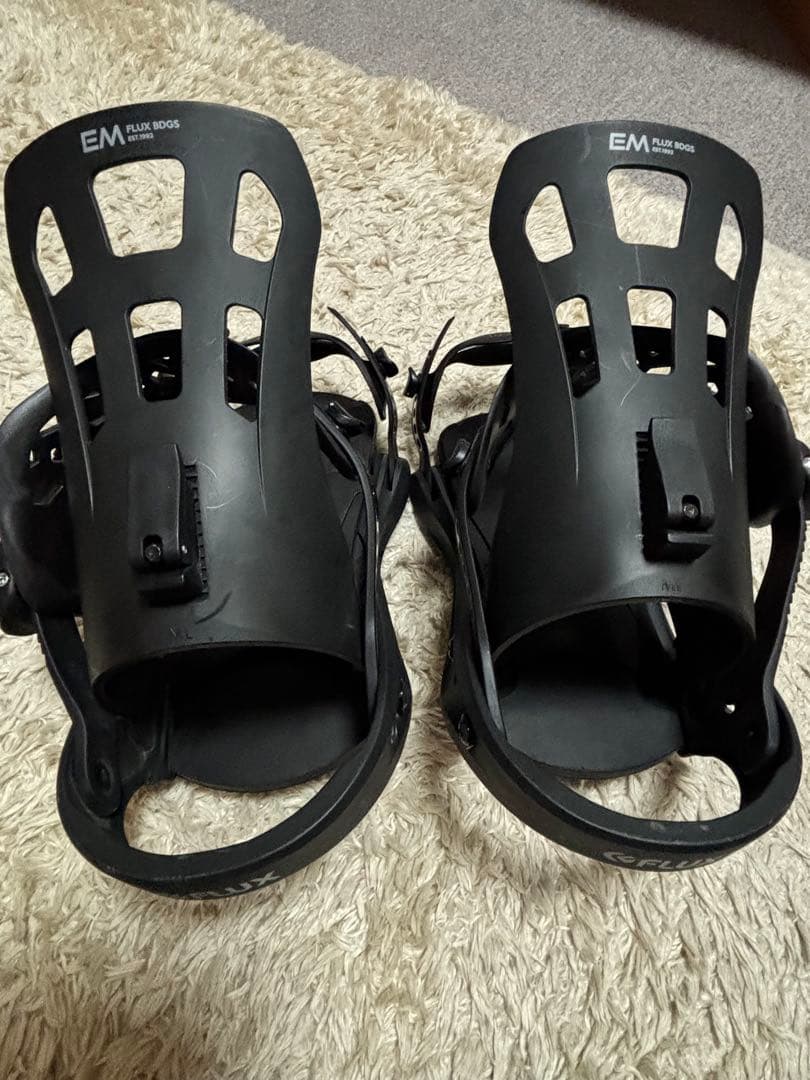 値下げ‼️FLUX BINDINGS EM ブラック Mサイズ