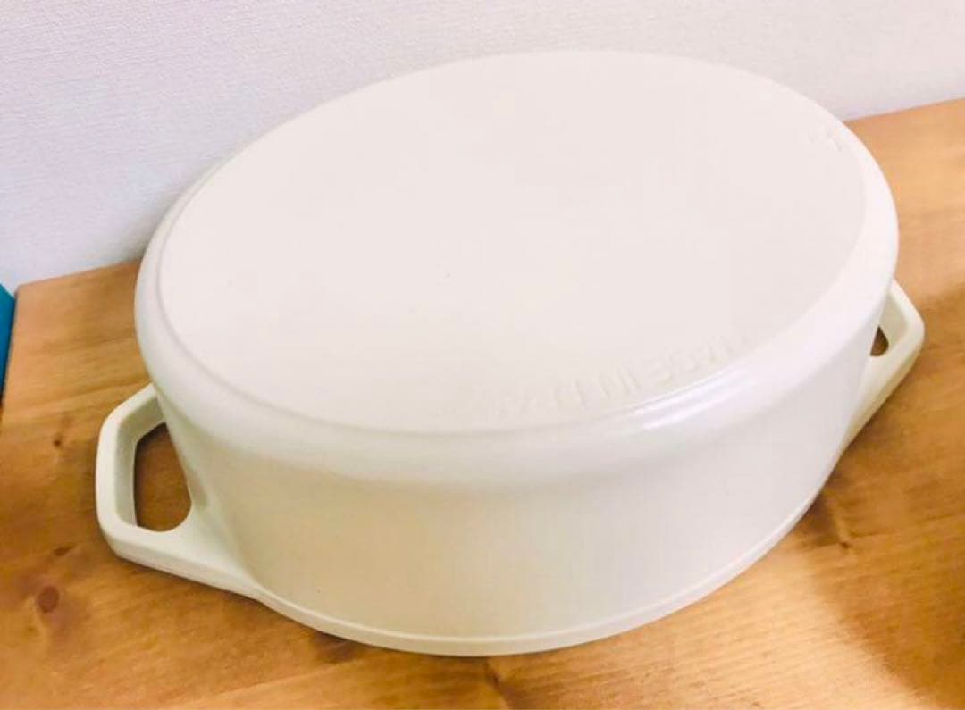 レア色 シャスール オーバル メレンゲ 鍋 27cm - メルカリ