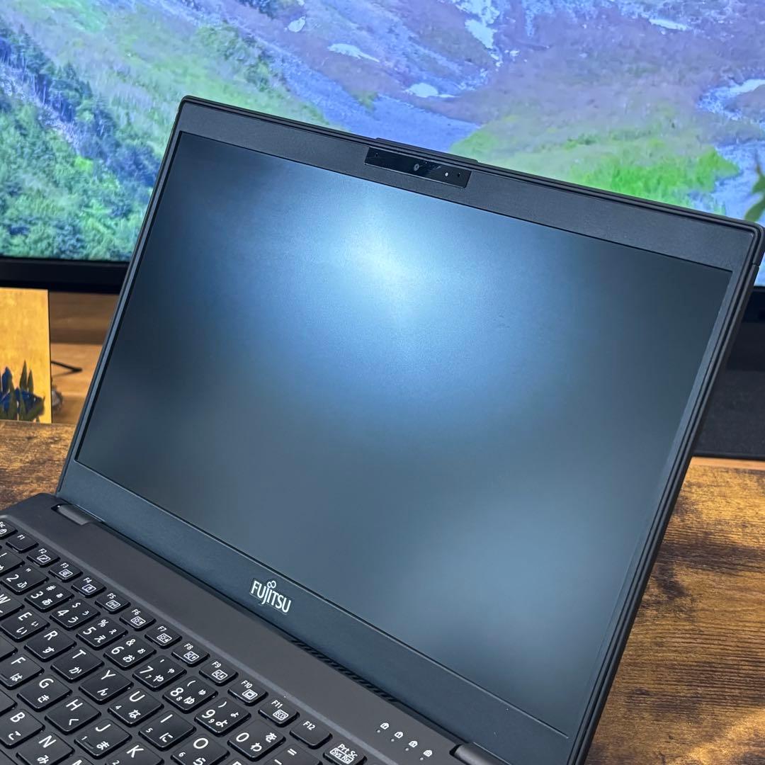 FUJITSU LIFEBOOK U Series 13.3インチ