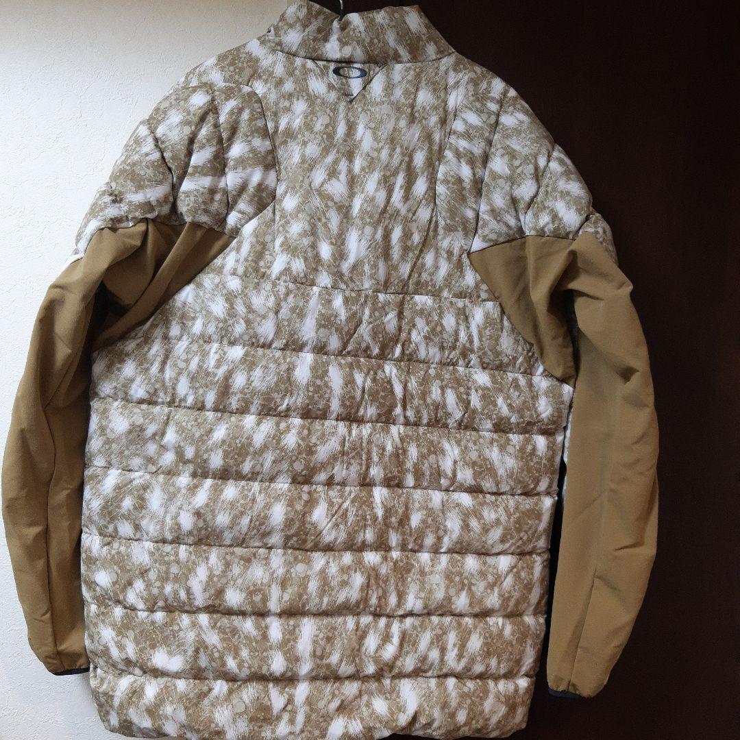 新品　オークリーゴルフ　ダウンジャケット　メンズウエア　定価28600