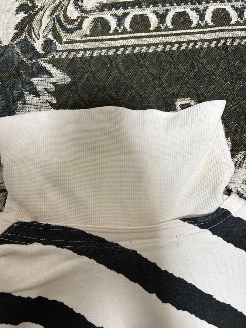 【筆タグ】 ストライプ ハイネックスウェット【ISSEY MIYAKE】