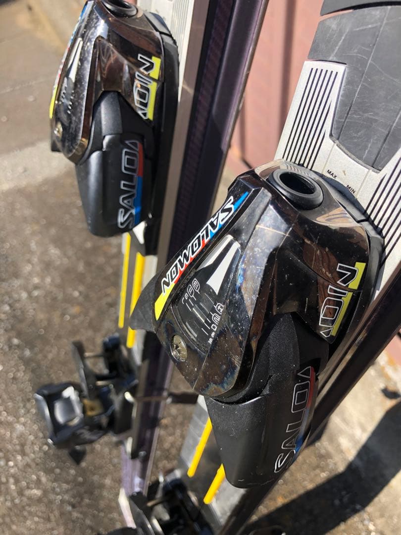 季節品の為今月18日で終了 Salomon 2Vスキー 紫色 靴サイズ27に最適