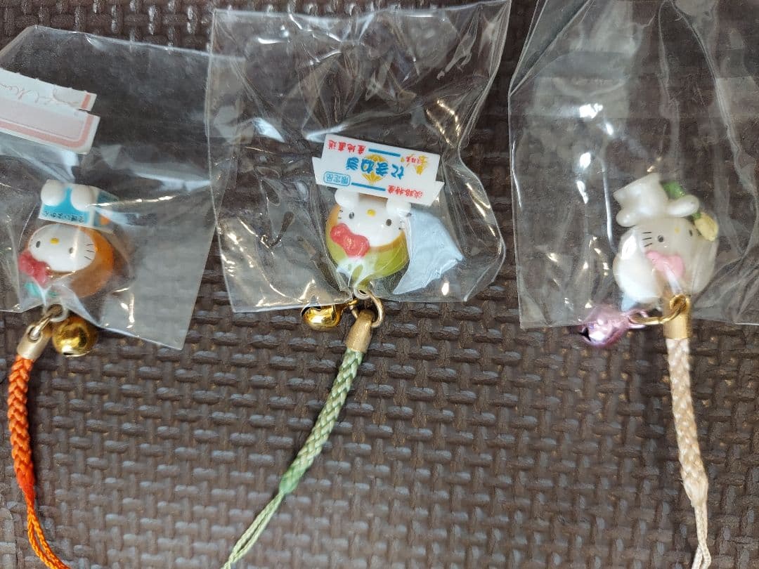ハローキティご当地ストラップ38個セットバラ売り不可