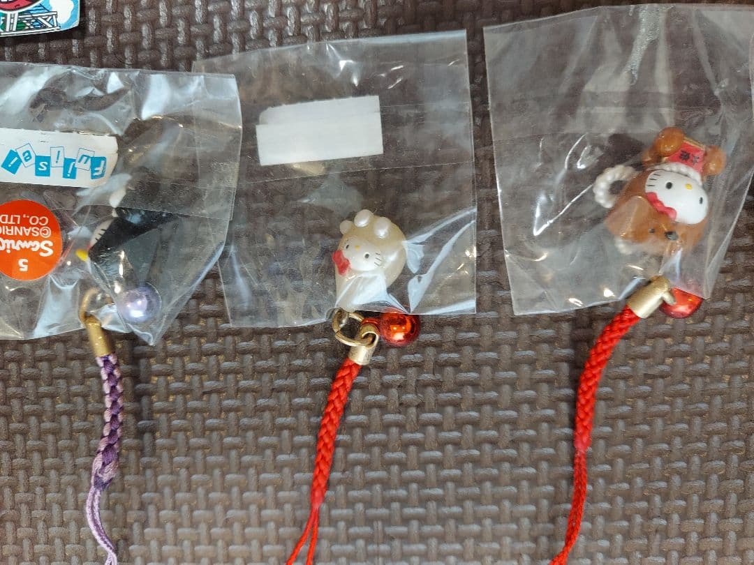 ハローキティご当地ストラップ38個セットバラ売り不可