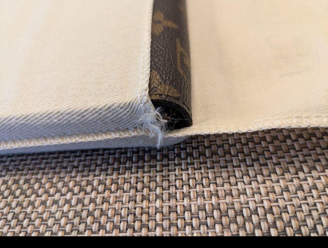 ルイ・ヴィトン　ジッピーオーガナイザー財布