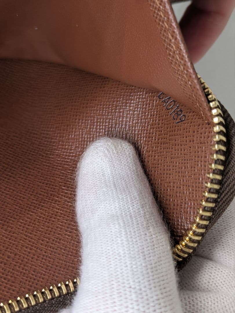 ルイ・ヴィトン　ジッピーオーガナイザー財布