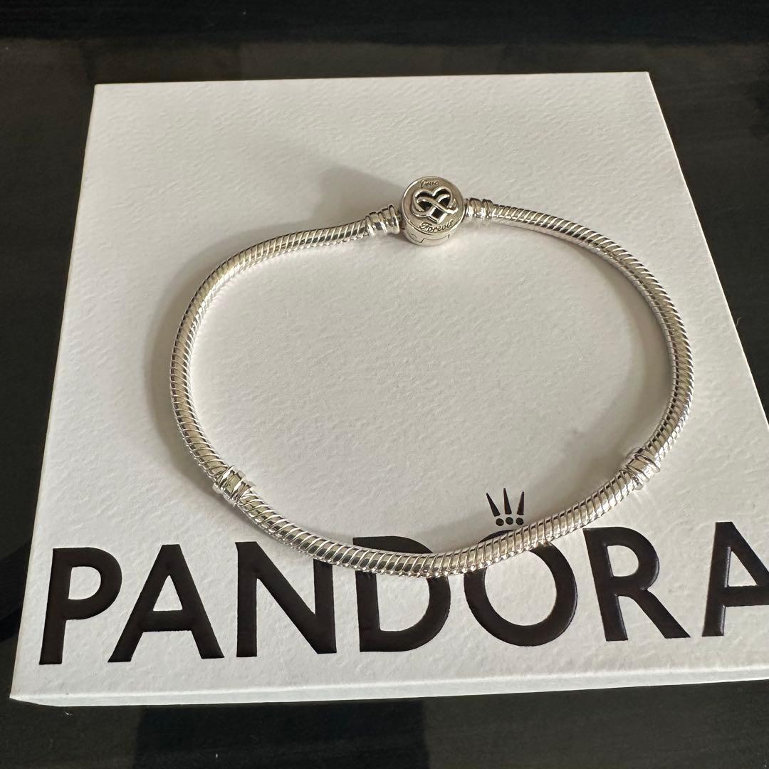アクセサリー Pandora Bracelet