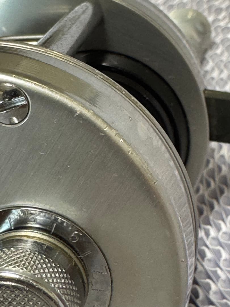 【美品】アンバサダー2500CI シルバー ￼カスタムショートハンドル