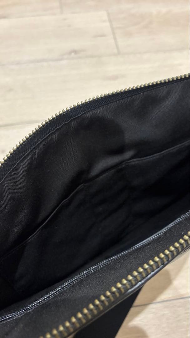 COACH ショルダーバッグ レザー　黒 ロゴパターン