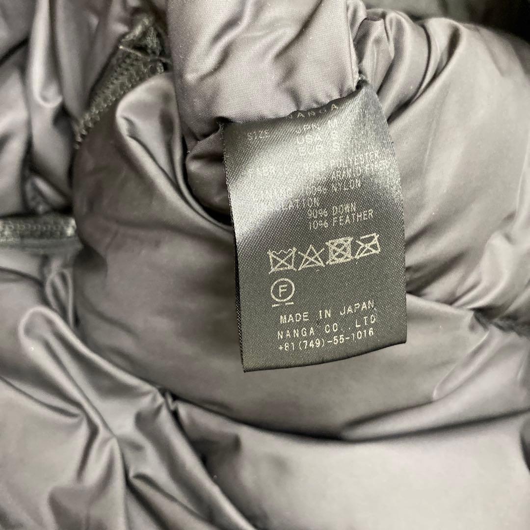 N599♪ NANGA ダウンジャケット　M フードなし　グレー
