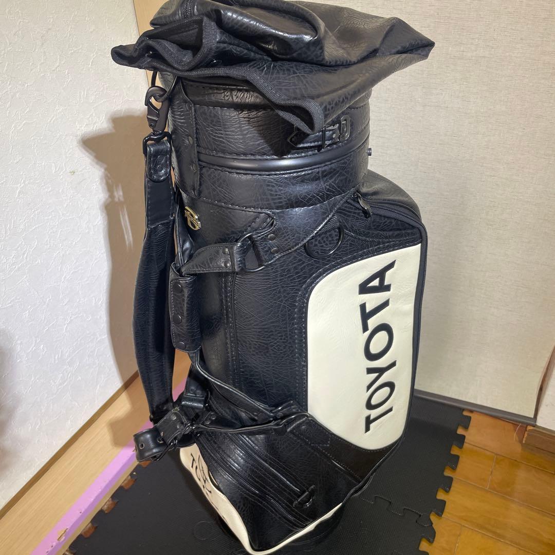 ブリーフィング社製TOYOTAロゴ キャディバッグ 黒/白