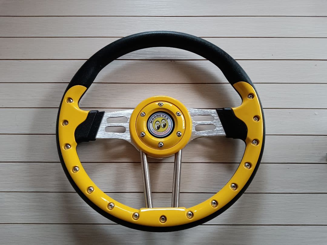 MOON eyes☆カスタムステアリング☆35π