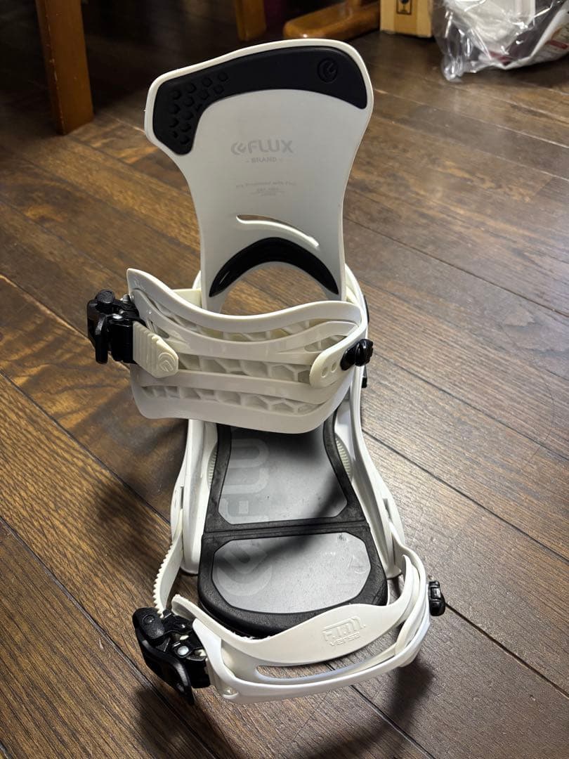 フラックス　FLUX DS 19-20 スノーボードビンディング 白