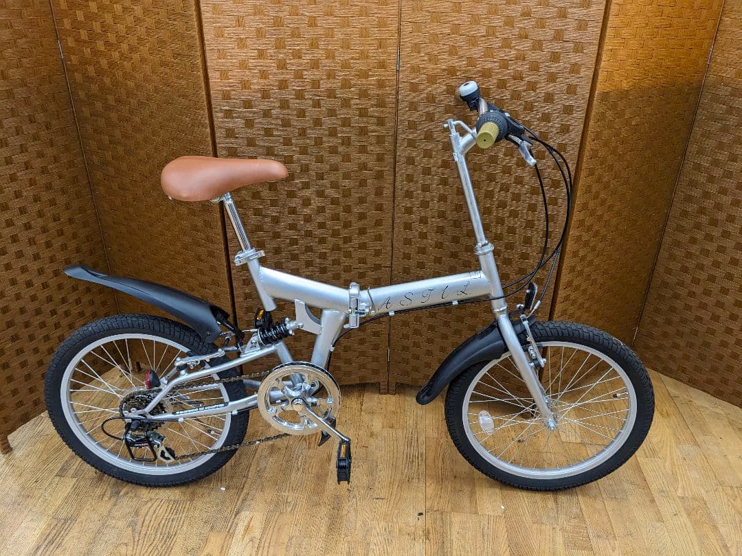 U079　美品　 折りたたみ自転車　サスペンション　6段変速 20インチ