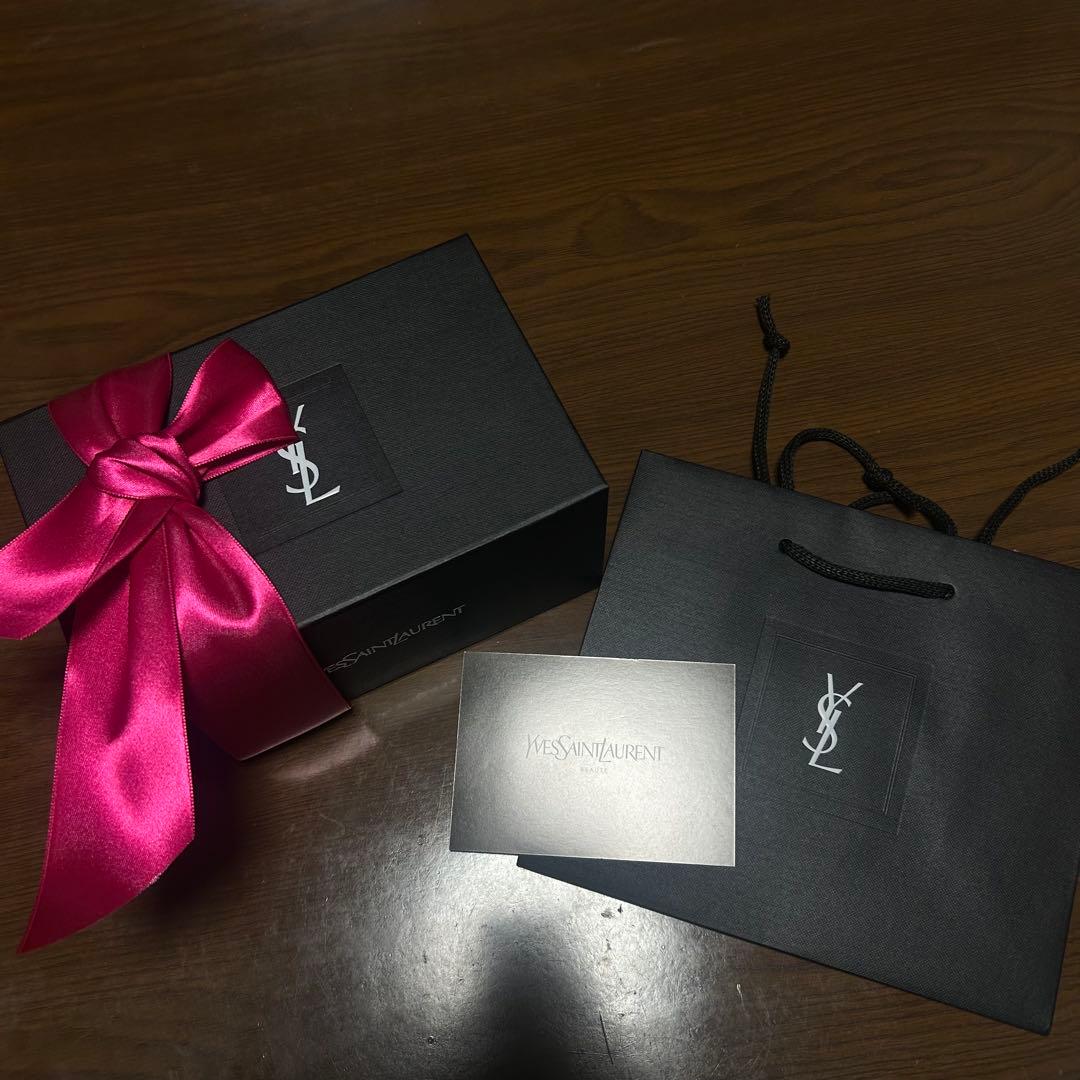 YSL アイシャドウ クチュールミニクラッチ025 ゴールデン ラスト（限定色）