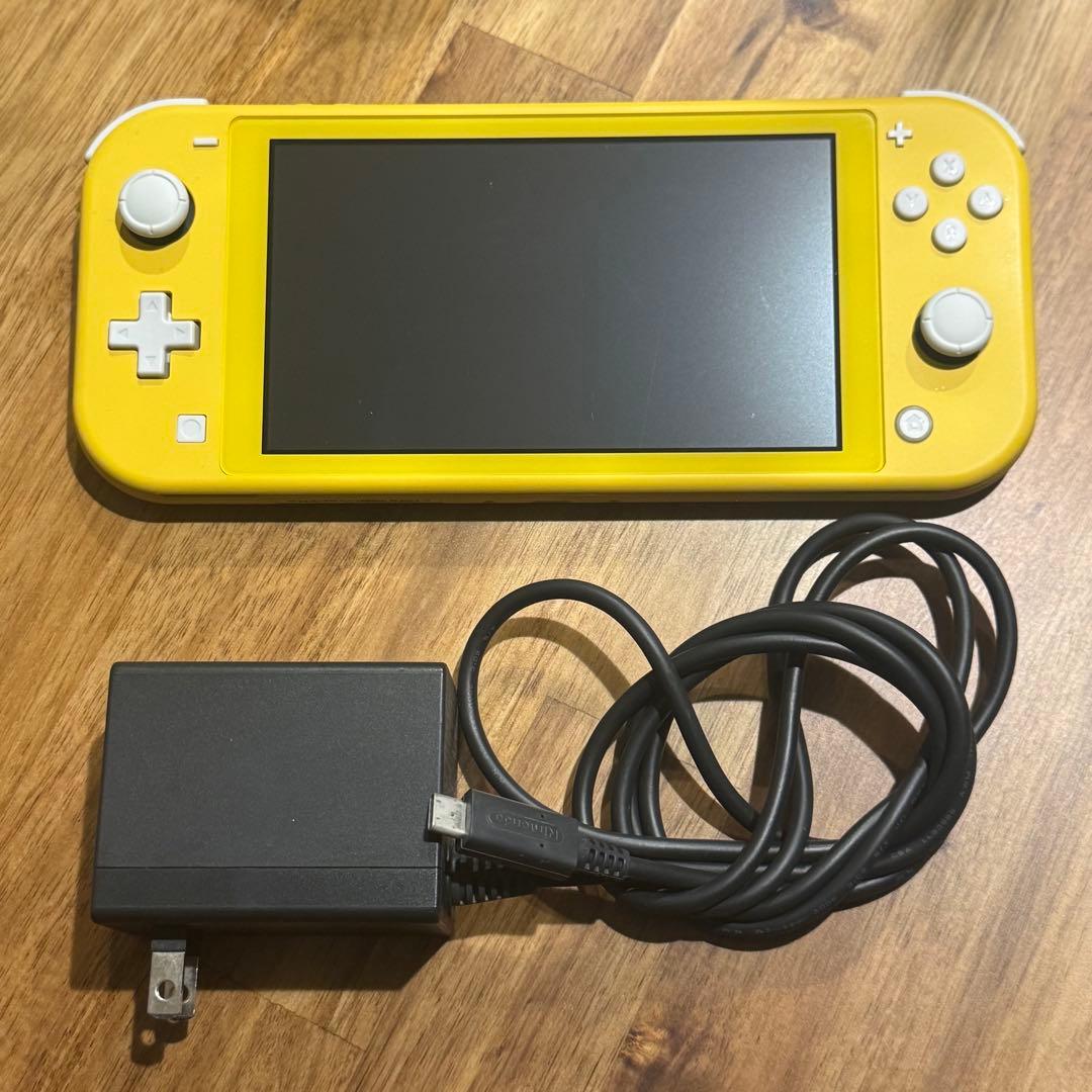 【美品】Nintendo Switch Lite イエロー (充電器付き)
