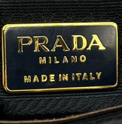 わ*♩様 【極美品】【希少】【PRADA 】ウエストポーチ 三角ロゴ ナイロン