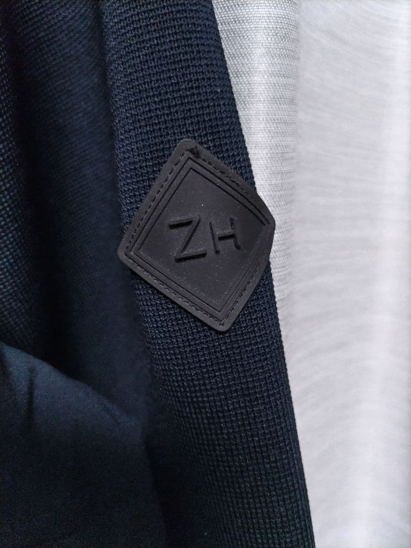 美品　ゼロハリバートン　中綿　パーカー　ネイビー