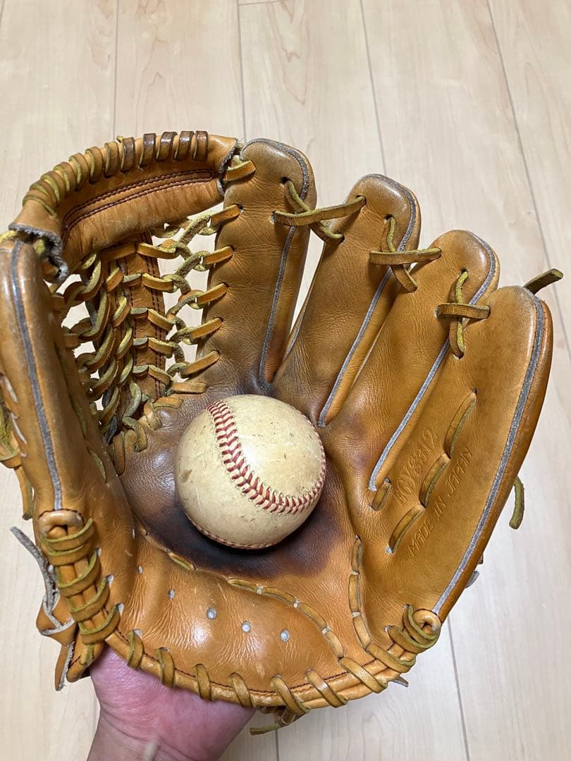 アンダーアーマー　西浦直亨選手　支給品　実使用グラブ