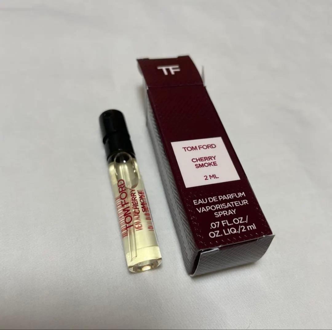 トムフォード アイシャドウ ピーチグラマー