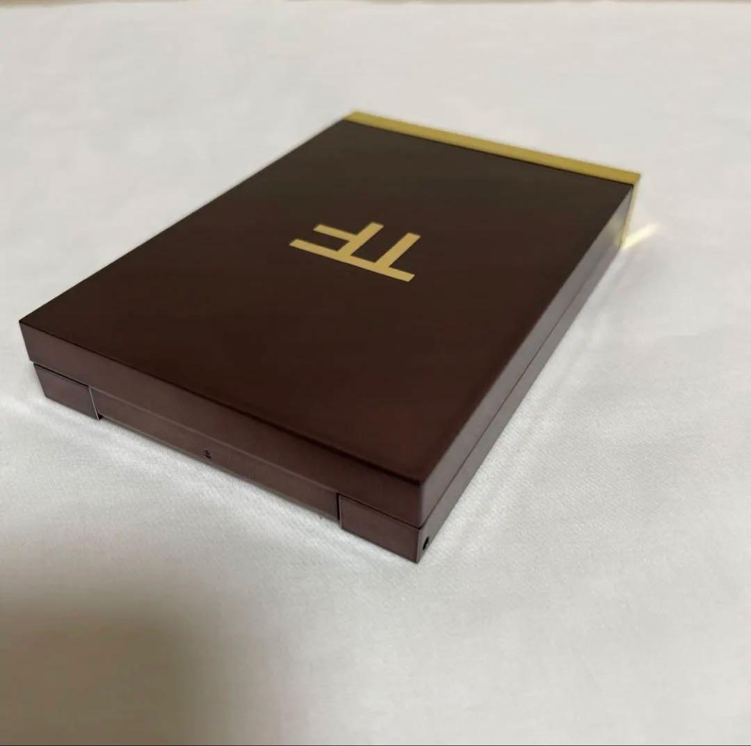 トムフォード アイシャドウ ピーチグラマー