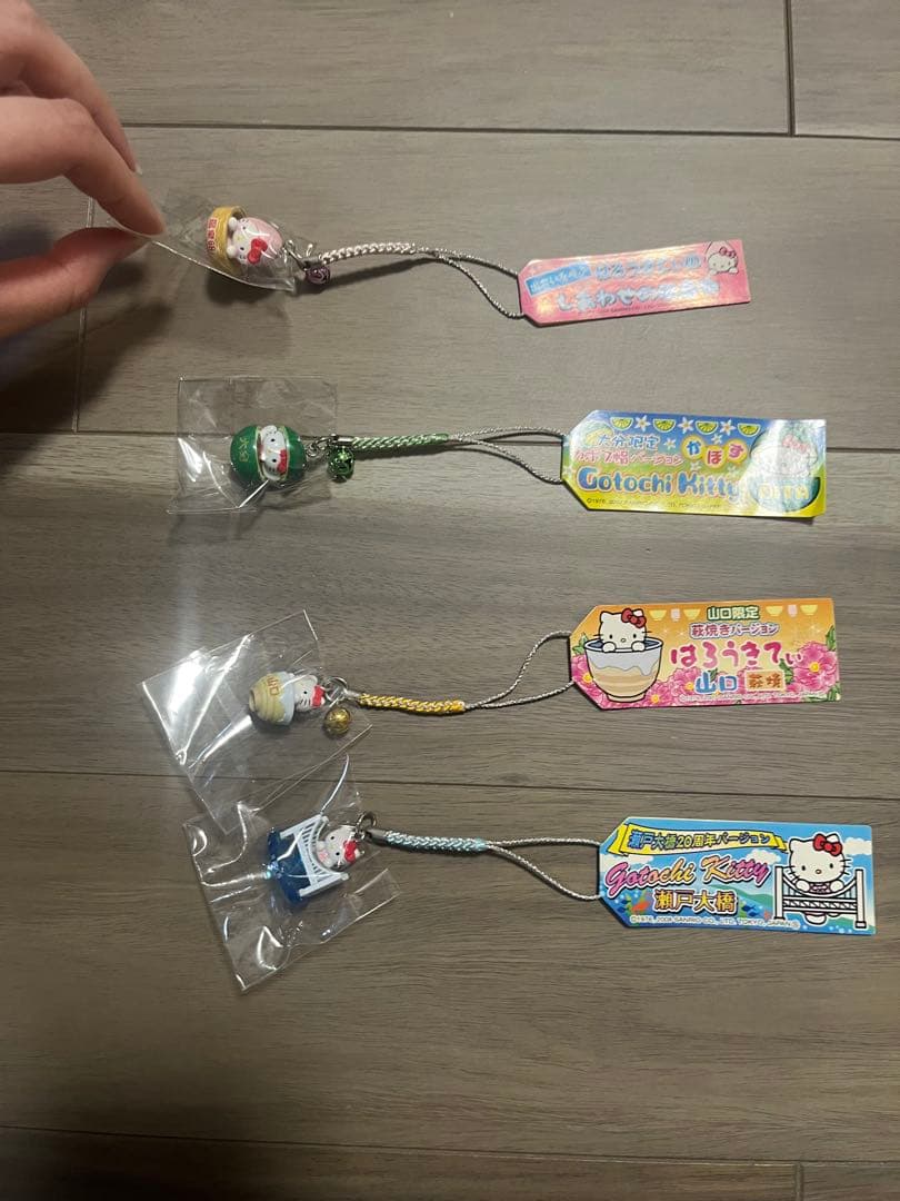 即購入可 ⭐︎ ご当地キティ　24個　根付け　ストラップ